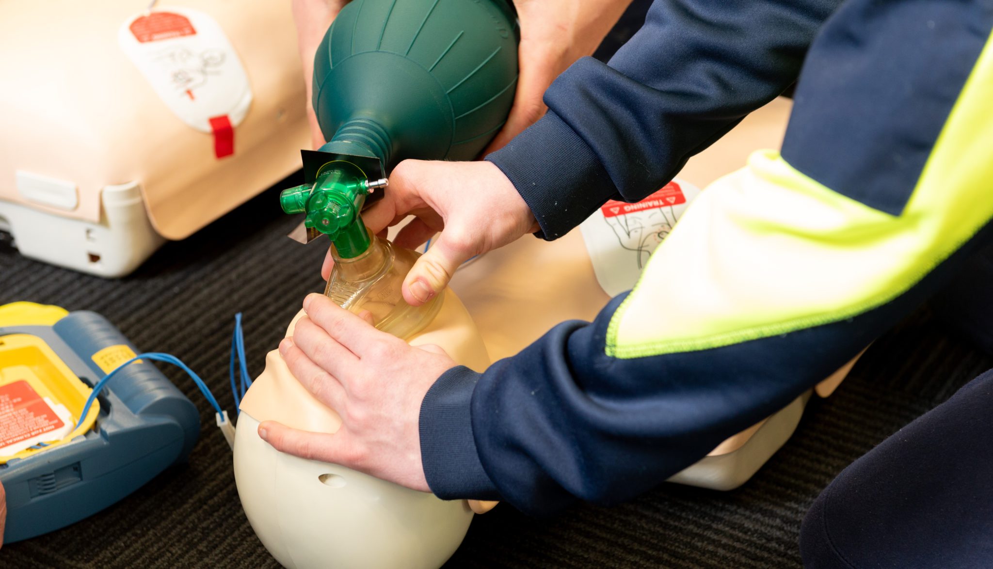 Provide First Aid - CEPUTEC NSW